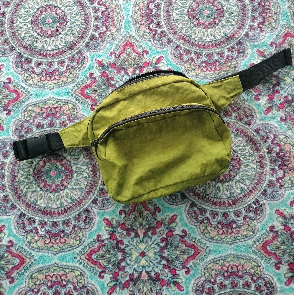 Baggu Avocado Fanny Pack